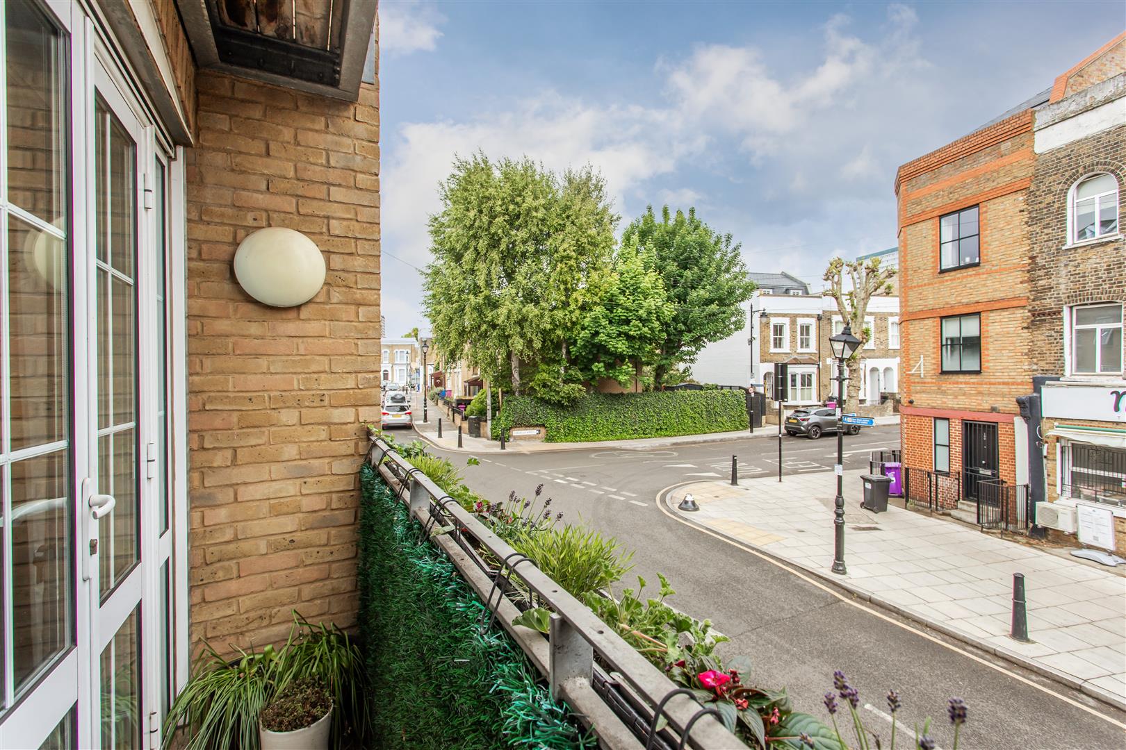 Coborn Road, Mile End